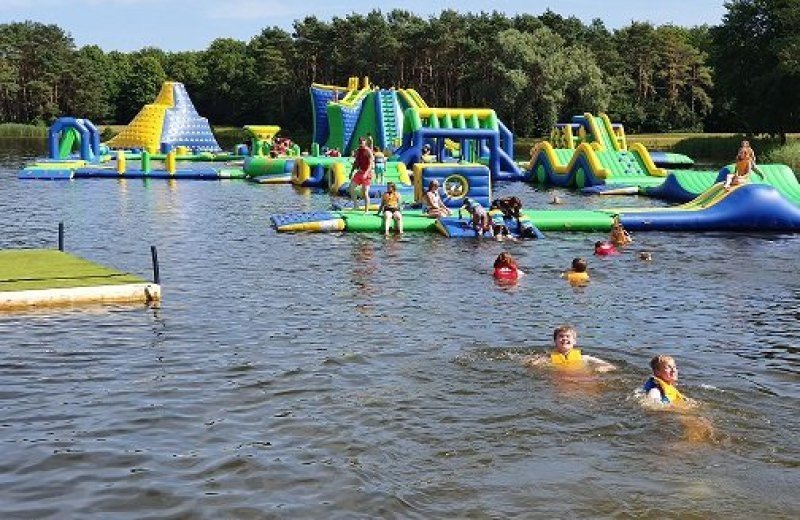 Zwemmen naar het aquapark kopie